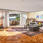 Casa Honey First Line Villa-puerto Banus Golden Mile Lejlighed Marbella