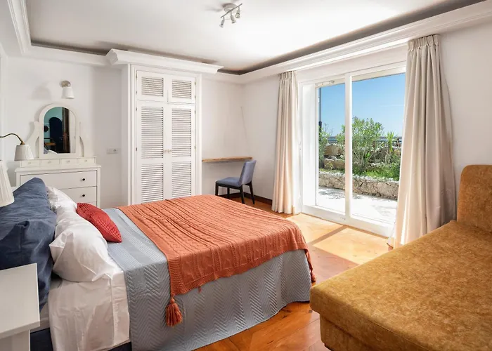 Casa Honey First Line Villa-puerto Banus Golden Mile